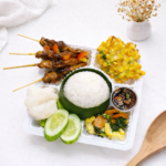 Mona Nasi Sate Ayam Bakwan